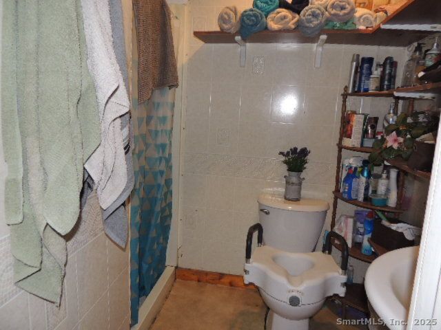 201 Colony Street, Meriden, CT 06451