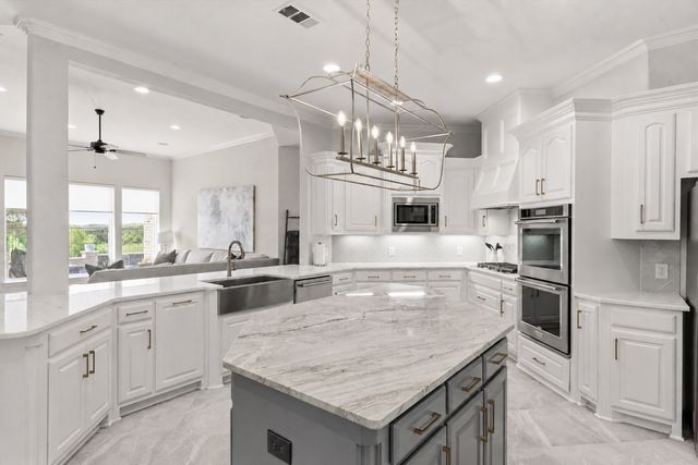 5121 Verdant Valley Drive, Frisco, TX 75034