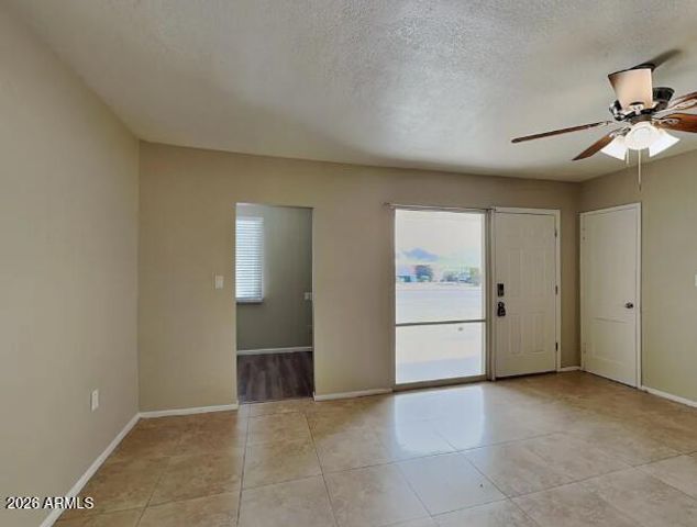 9444 N 4TH Avenue, Phoenix, AZ 85021