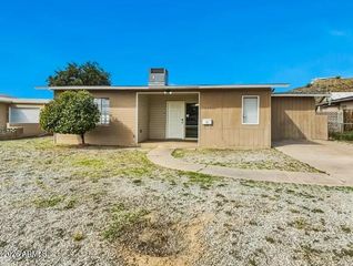 9444 N 4TH Avenue, Phoenix, AZ 85021