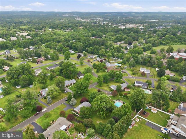 406 BONNIE LN, Lansdale, PA 19446