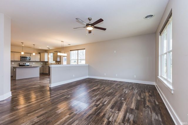 4208 W Thornwood Lane, Muncie, IN 47304