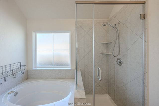 1012 Old Vine Road, Brenham, TX 77833