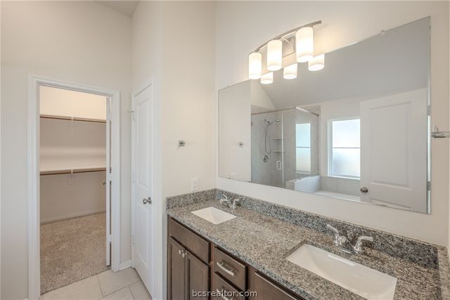 1012 Old Vine Road, Brenham, TX 77833