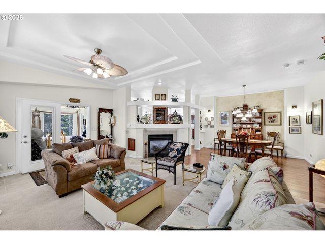 421 SHERWOOD Loop, Florence, OR 97439