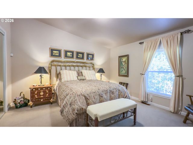 421 SHERWOOD Loop, Florence, OR 97439