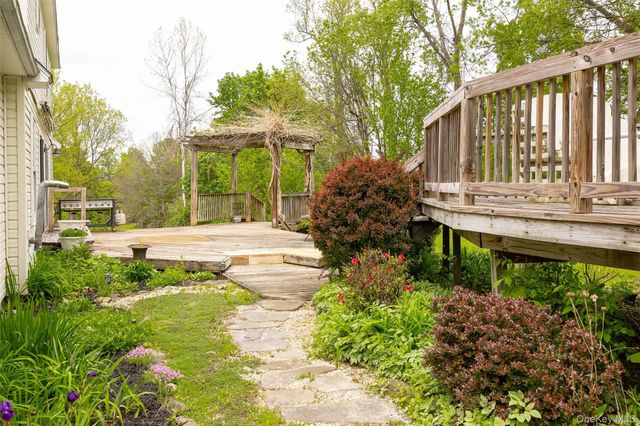 1763 County Route 19, Red Hook, NY 12571
