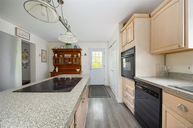 1763 County Route 19, Red Hook, NY 12571