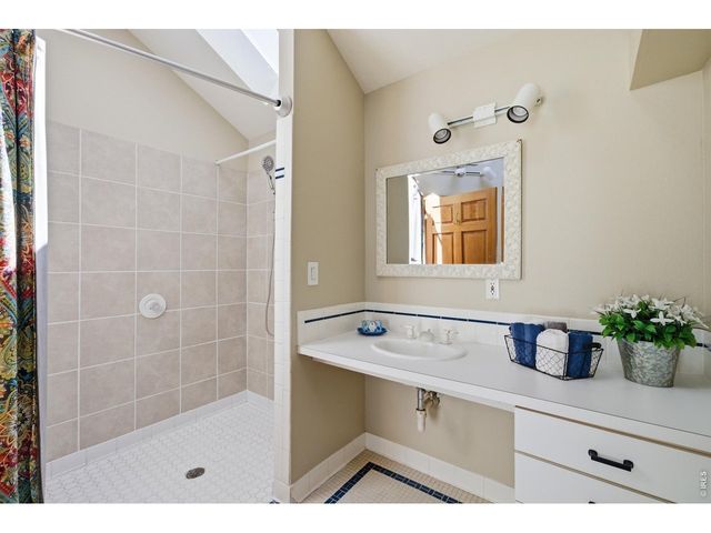 2205 Stonecrest Dr, Fort Collins, CO 80521