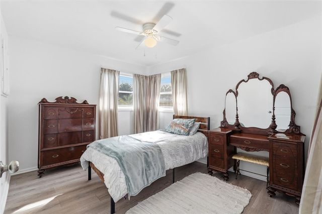 8061 49TH AVENUE N, St Petersburg, FL 33709