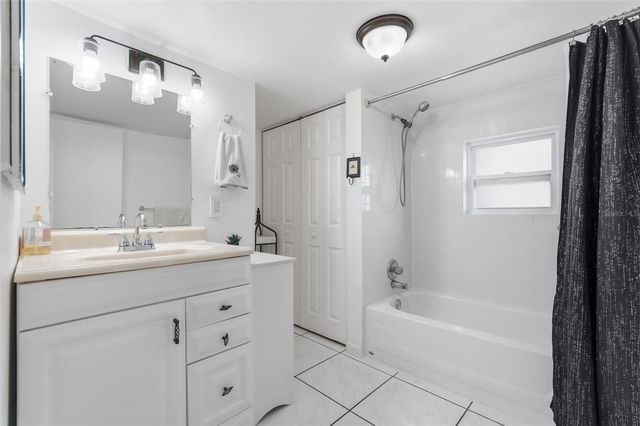 8061 49TH AVENUE N, St Petersburg, FL 33709