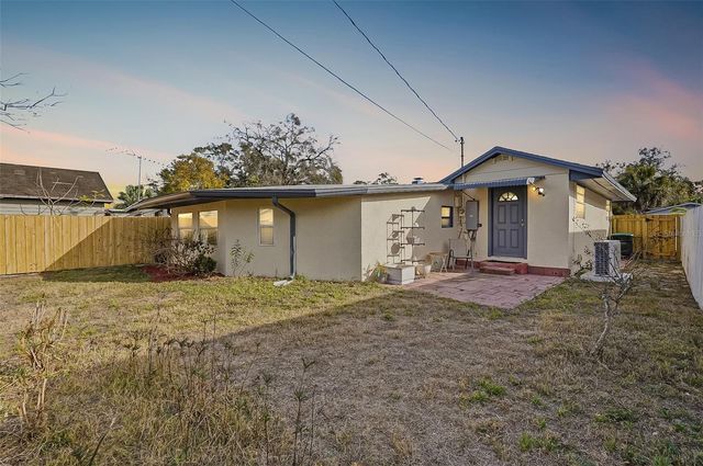 8061 49TH AVENUE N, St Petersburg, FL 33709