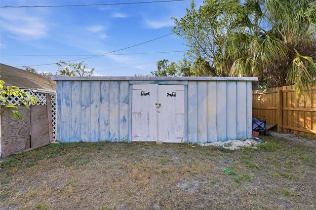 8061 49TH AVENUE N, St Petersburg, FL 33709