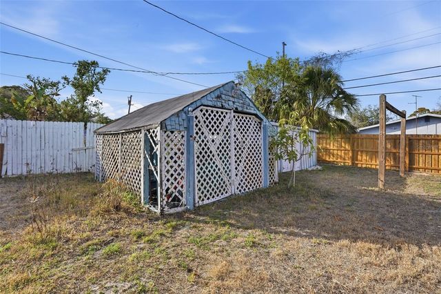 8061 49TH AVENUE N, St Petersburg, FL 33709