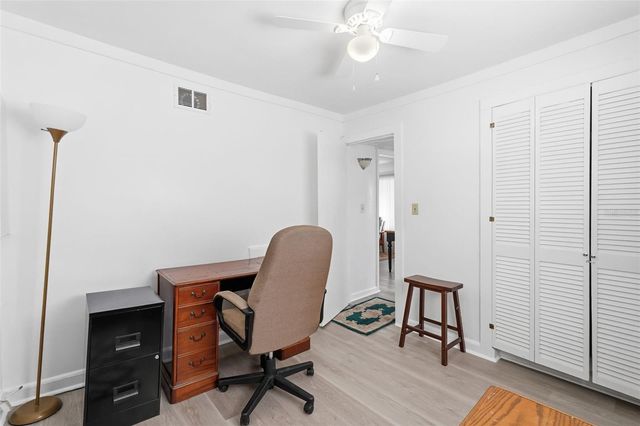 8061 49TH AVENUE N, St Petersburg, FL 33709