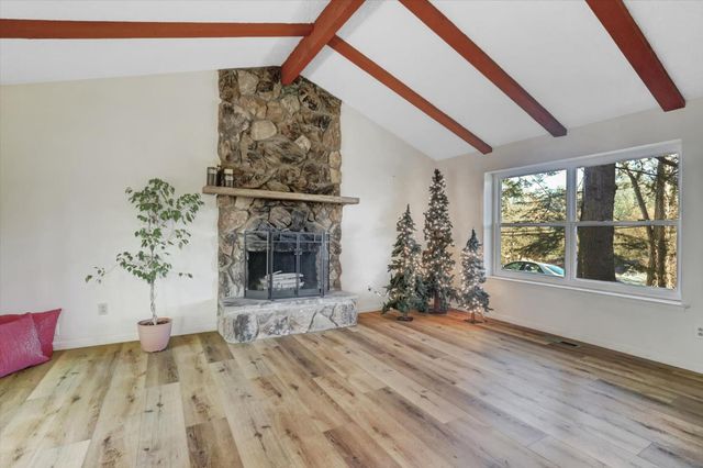 23126 Foothill Rd, Auburn, CA 95602