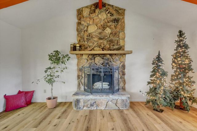 23126 Foothill Rd, Auburn, CA 95602