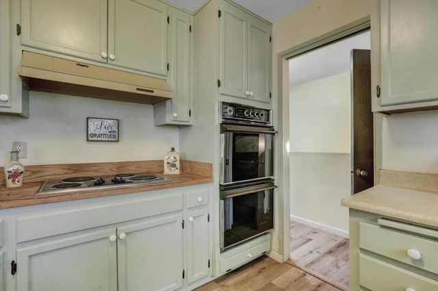 23126 Foothill Rd, Auburn, CA 95602