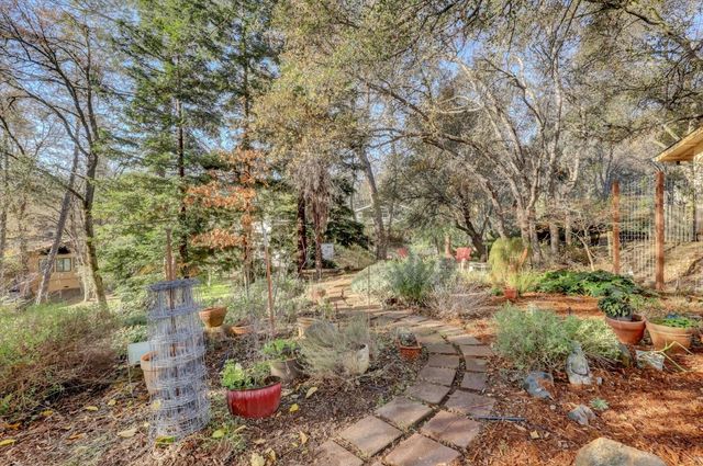 23126 Foothill Rd, Auburn, CA 95602