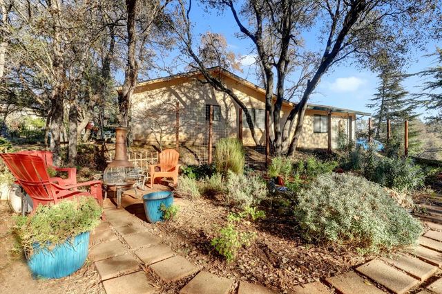 23126 Foothill Rd, Auburn, CA 95602