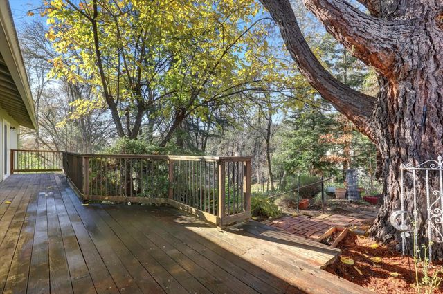 23126 Foothill Rd, Auburn, CA 95602