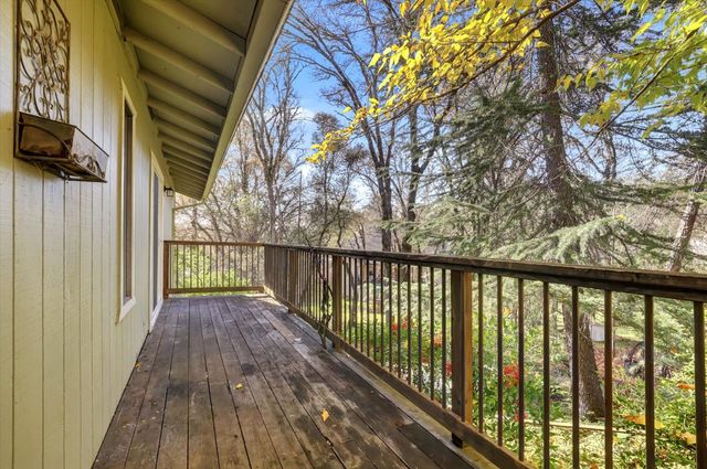 23126 Foothill Rd, Auburn, CA 95602