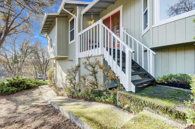 23126 Foothill Rd, Auburn, CA 95602