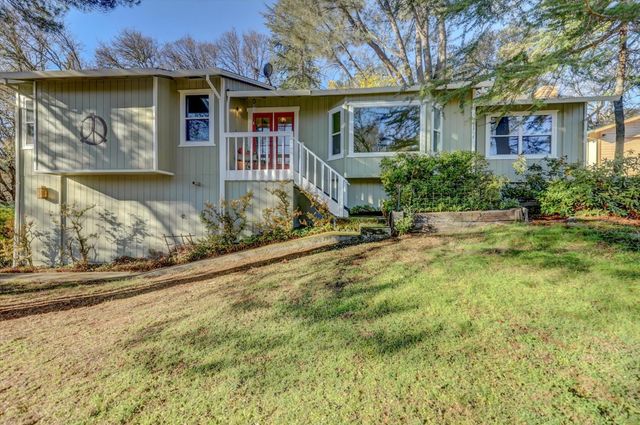 23126 Foothill Rd, Auburn, CA 95602