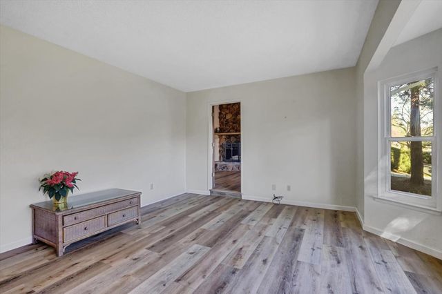 23126 Foothill Rd, Auburn, CA 95602