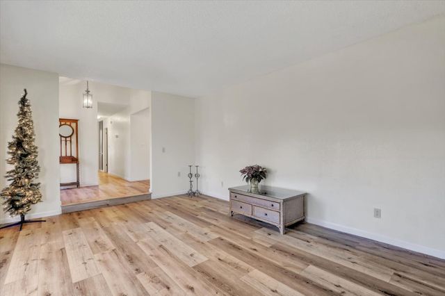 23126 Foothill Rd, Auburn, CA 95602