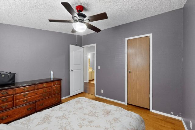 6916 RAY Lane SW, Albuquerque, NM 87121