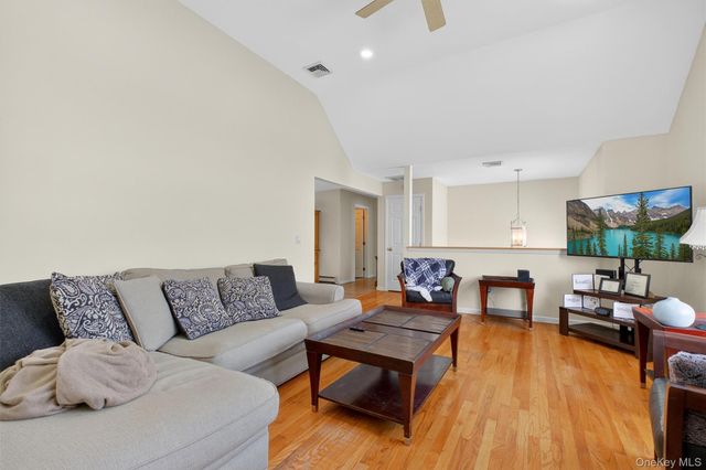 192 Robinson Lane, Wappingers Falls, NY 12590