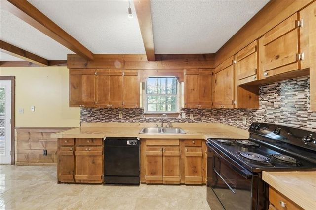 270 Big Bear Court, Palmetto, GA 30268