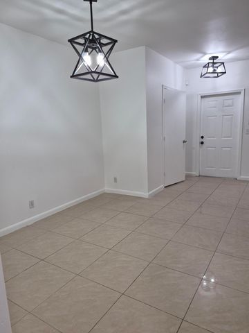 5920 S Golden Beauty Lane, Tamarac, FL 33321