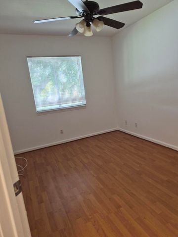 5920 S Golden Beauty Lane, Tamarac, FL 33321