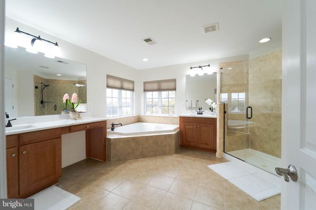 16309 SANDY RIDGE CT, Woodbridge, VA 22191