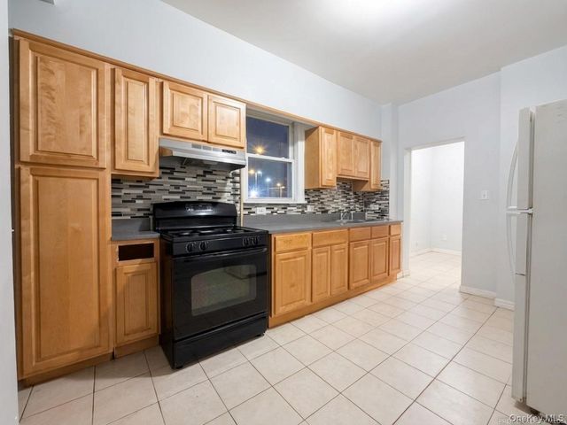4451 Matilda Avenue, Bronx, NY 10470