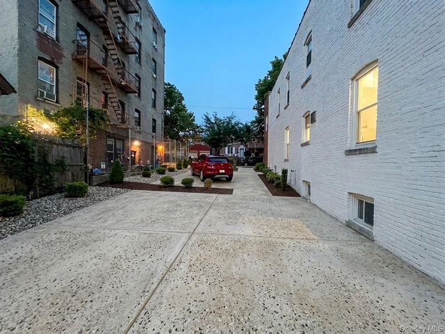 4451 Matilda Avenue, Bronx, NY 10470