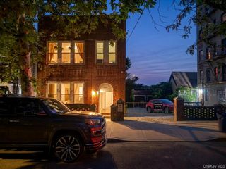 4451 Matilda Avenue, Bronx, NY 10470