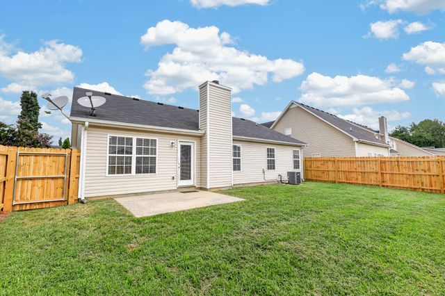 3721 Shoteka Dr, Murfreesboro, TN 37128