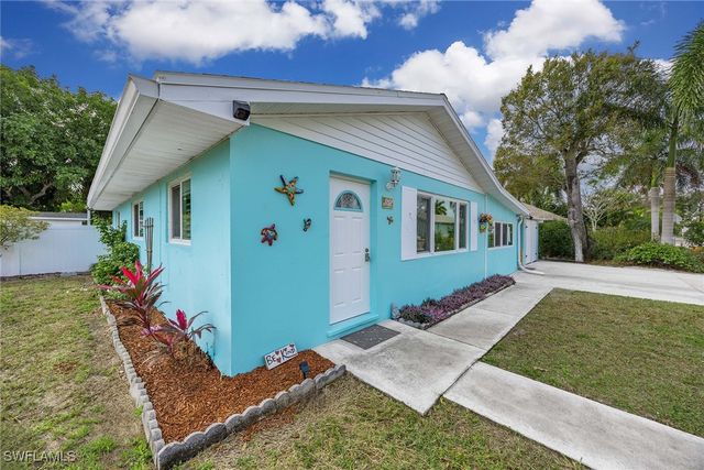 10690 Crockett ST, Bonita Springs, FL 34135