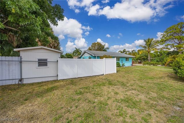 10690 Crockett ST, Bonita Springs, FL 34135