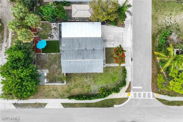 10690 Crockett ST, Bonita Springs, FL 34135