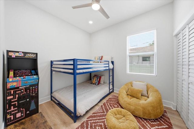 2644 42ND AVENUE N, St Petersburg, FL 33714