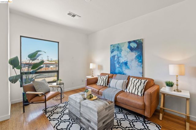 1780 12TH ST, Oakland, CA 94607