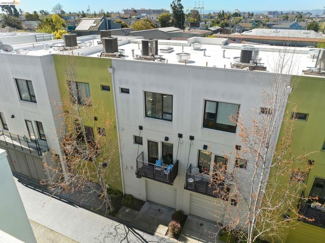 1780 12TH ST, Oakland, CA 94607