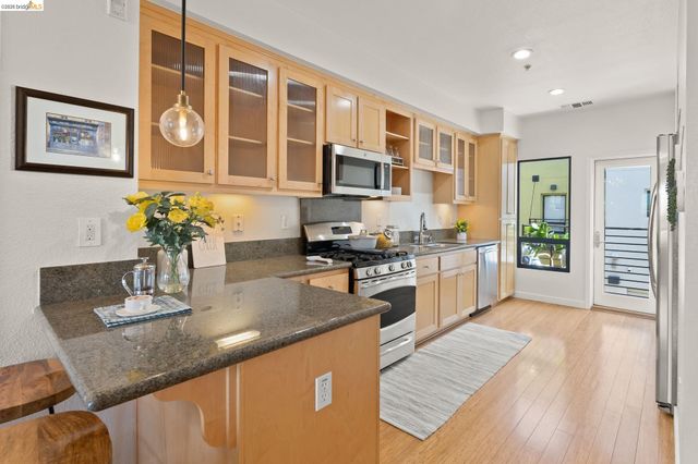 1780 12TH ST, Oakland, CA 94607