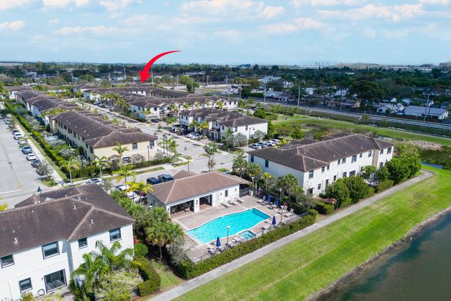 4622 Belgian Lane, Davie, FL 33314