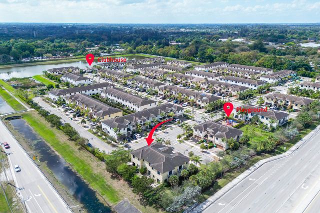 4622 Belgian Lane, Davie, FL 33314