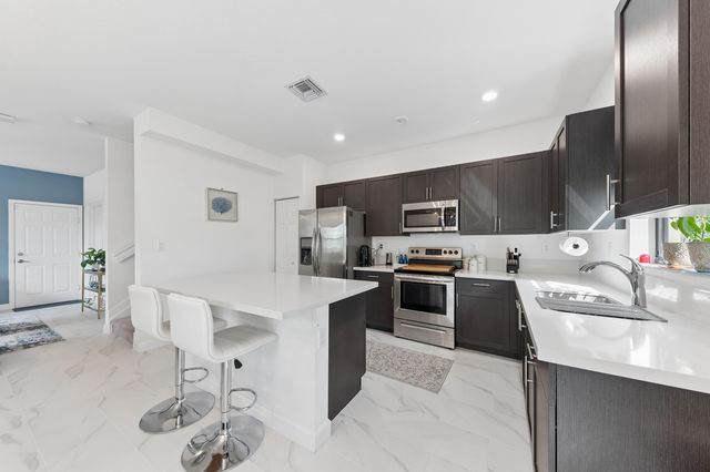 4622 Belgian Lane, Davie, FL 33314